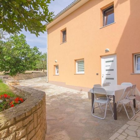 New Family 2 Bedroom Apartment Vodnjan Exterior photo